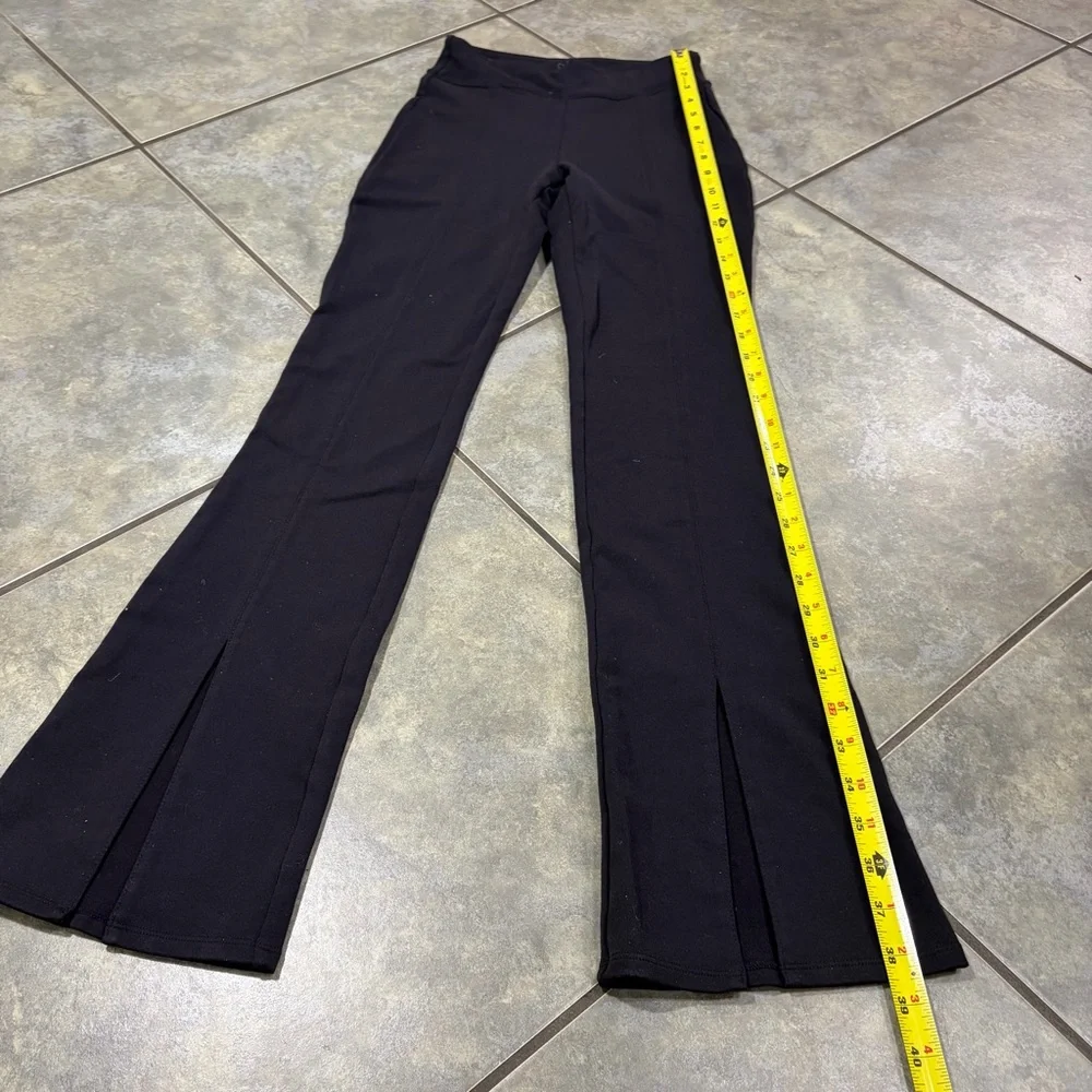 ALO YOGA Black High-Waist Flutter Legging XS Front Split Bootcut Outdoor Casual